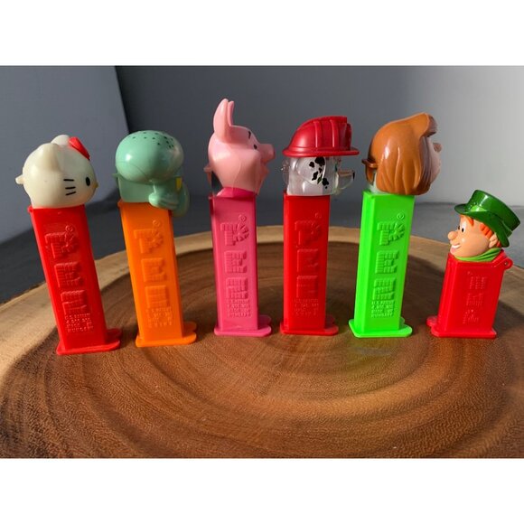 Set of 6 PEZ Candy Dispensers Featuring Hello Kitty Spongebob Piglet Paw Patrol - Picture 6 of 7
